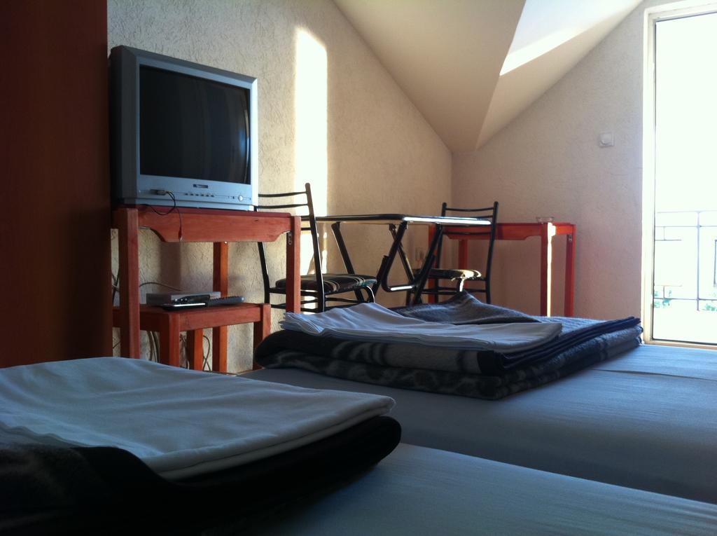 Guest House Lokoski Peštani Habitación foto