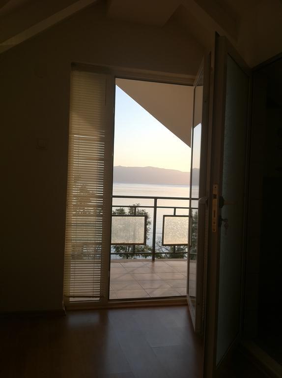 Guest House Lokoski Peštani Habitación foto